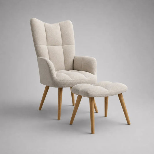 Fauteuil à oreilles en tissu bouclette crème avec repose-pieds et pieds en bois naturel, 72 × 78 × 105 cm et 62 × 45 × 42 cm